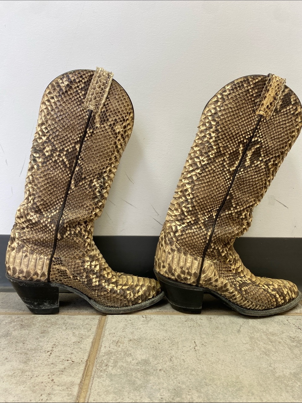 Tony Lama - 1970’s Vintage Women's Exotic Python Western Boots - Tan Brown